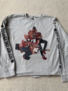 Red Hot Chili Peppers 2024 World Tour Long-Sleeve Graphic Tee XL